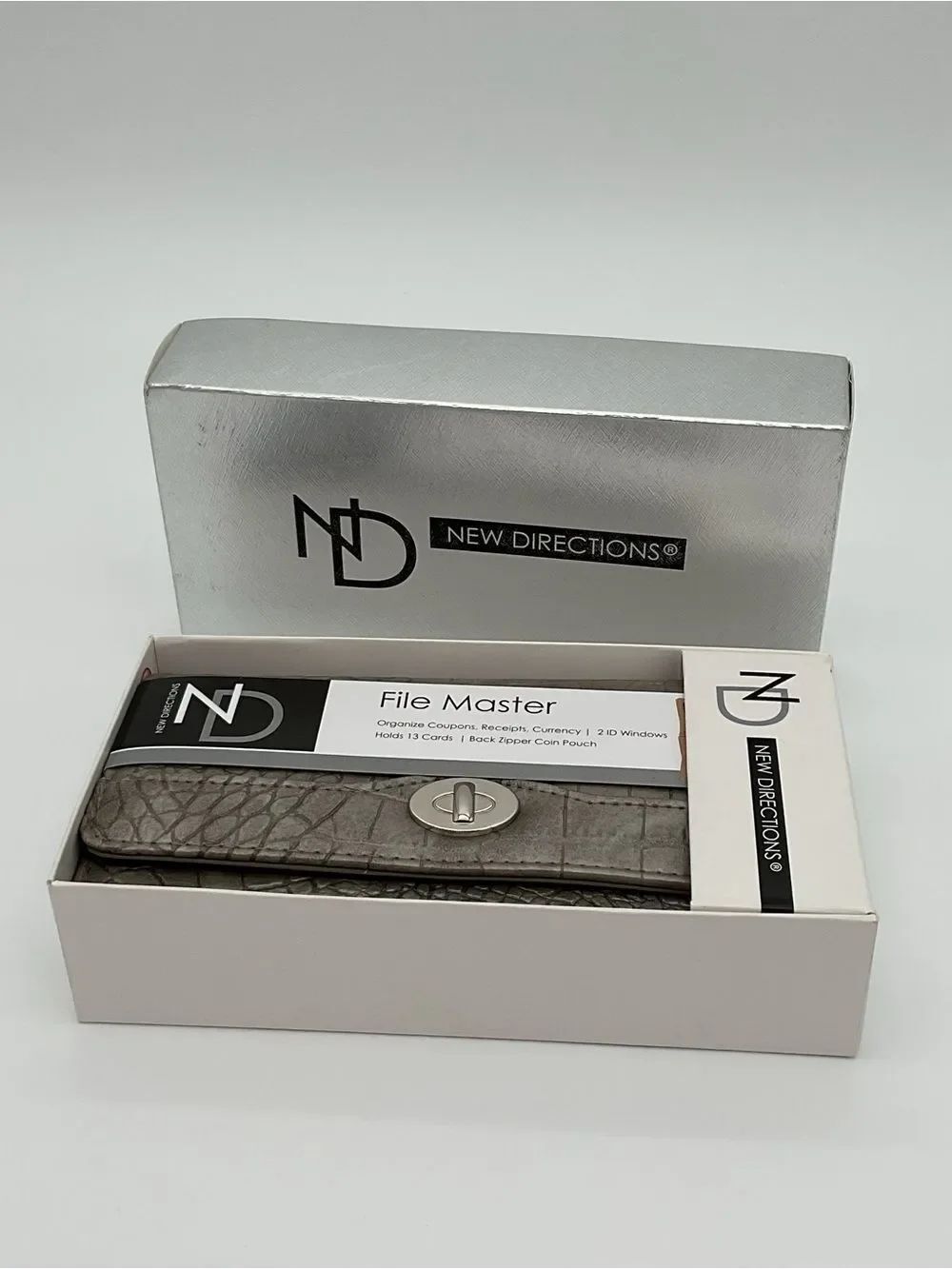 NIB new directions Gray Faux Croc Organizing Wallet